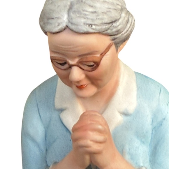 Norman Rockwell "Giving Thanks" Porcelain Figurine Thanksgiving Theme: AUTHENTIC - Picture 6 of 9